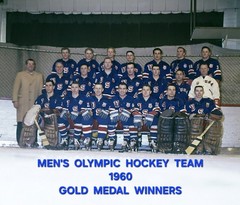 1960 U.S. MENS HOCKEY TEAM OLYMPIC GOLD MEDAL CHAMPIONS 12X15 PLAQUE