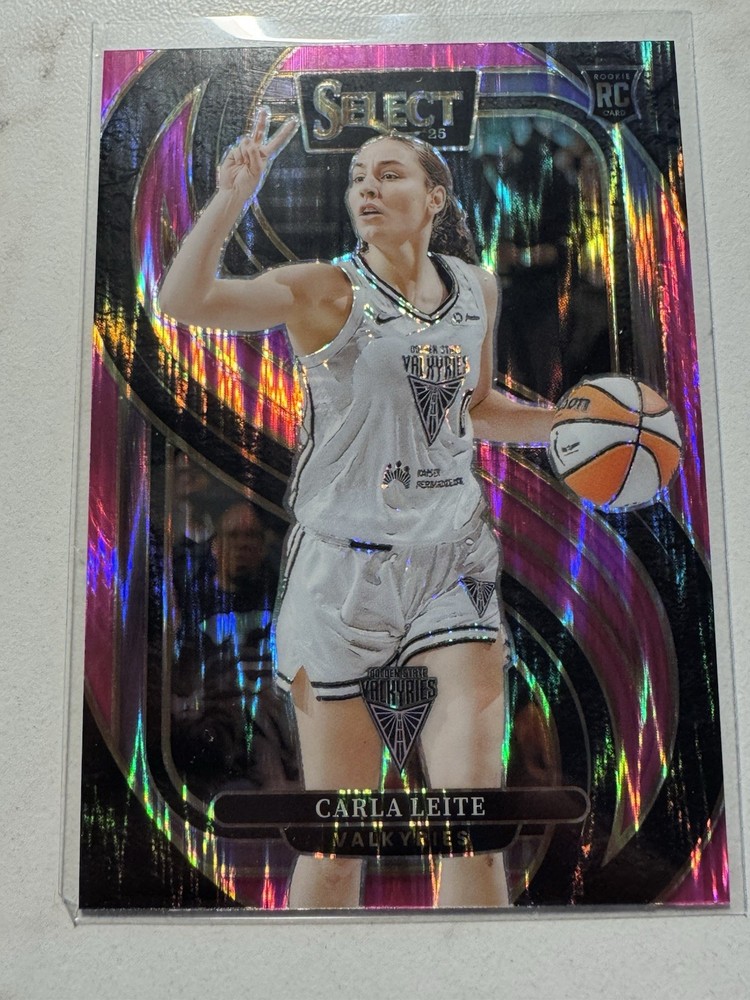 2025 Panini Select Carla Leite #177 Pink Flash Premier Level