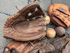 Vintage Baseball Glove Mitt Lot Spalding Rawlings