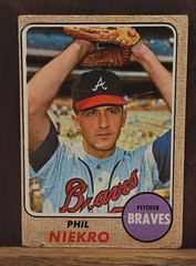 1968 Topps – Phil Niekro #257