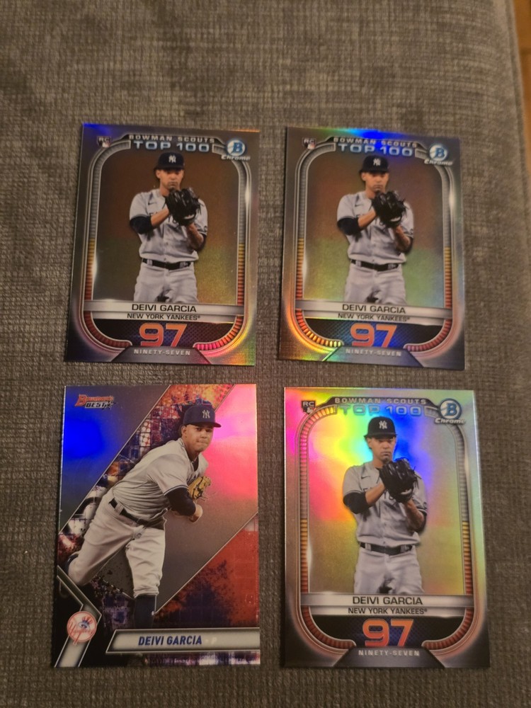 4 Card Varied Rookie Lot: Deivi Garcia