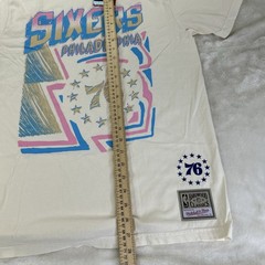 Mitchell and Ness Hardwood Classic Nostalgia Size M Philadelphia Sixers Shirt