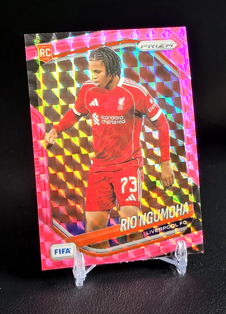 Rio Ngumoha – 2025-26 Panini Prizm FIFA Soccer #106 RC Pink Mosaic Prizm