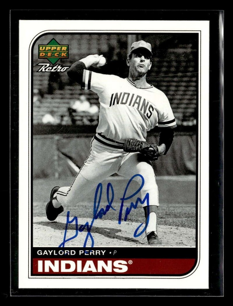 1998 Upper Deck Retro Gaylord Perry #GP Sign of the Times Auto RP661