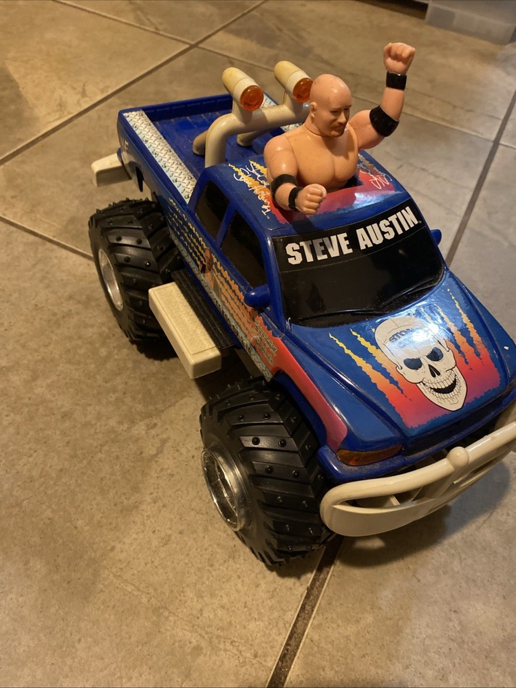 WWF Stone Cold Steve Austin Remote Control Truck Titan Sports, Inc. 1998