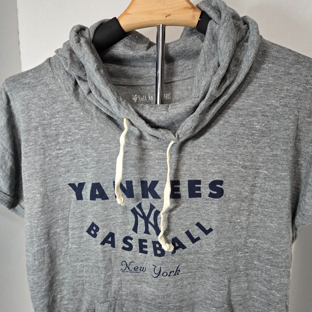 Soft As A Grape Womens Maternity MLB New York Yankees Funnel Neck T-Shirt Gray M