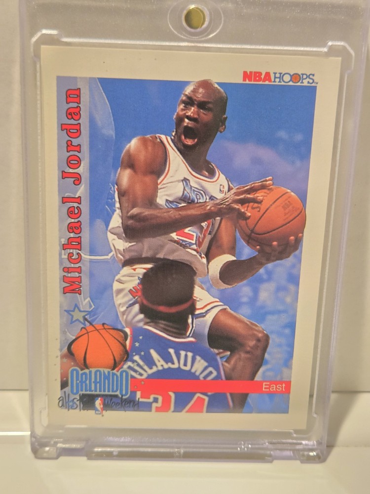 1992-93 NBA Hoops – Michael Jordan #298 MINT