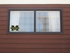 Michigan Wolverines Logo Laminated Vinyl Decal Sticker All Weather Safe