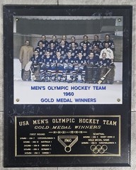 2026 U.S. MENS HOCKEY TEAM OLYMPIC GOLD MEDAL CHAMPIONS 12X15 PLAQUE With Roster