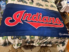 RARE Vintage Cleveland Indians / LEXUS Promo Bath Beach Towel 60 x 30