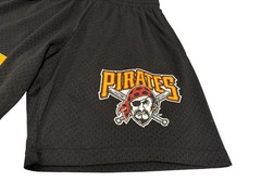 Men&rsquo;s Pittsburgh Pirates Mitchell & Ness x 412 Black Team Origins Mesh Shorts