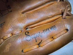 Spalding Baseball Glove Carl Yastrzemski 42-3421 Triple Crown Mitt RHT VTG 4
