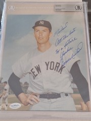 Gene Michael IP Signed 8 x 10 MLC Photo INSCRIBED NY YANKEES JSA &BECKETT #8976