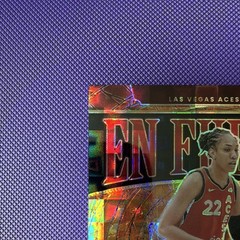 Panini 2025 Select WNBA En Fuego A&rsquo;ja Wilson #14 Black Pandora Prizm /8