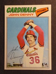 1977 Topps John Denny #541 Cardinals NM/MT (001)