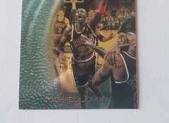 MICHAEL JORDAN #287 EMBOSSED 1997-98TOPPS FINEST,GREAT LOOKING CARD.