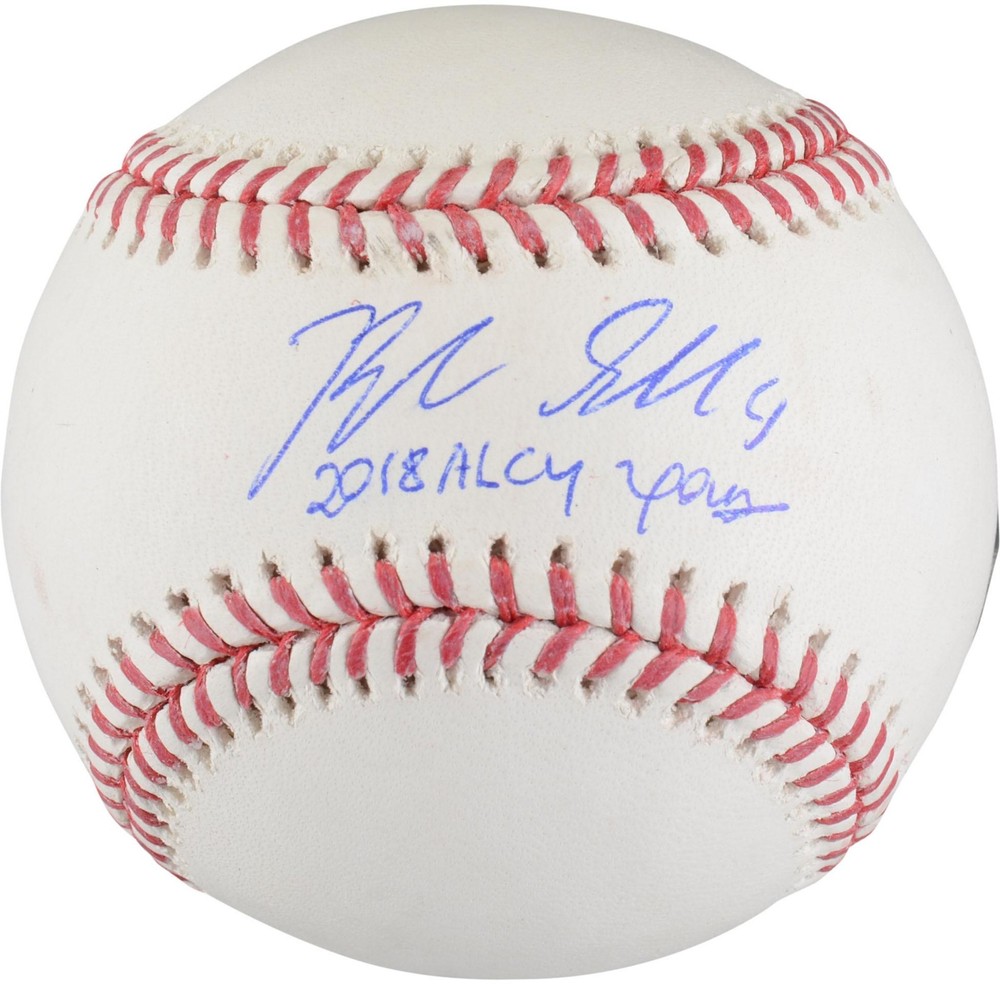 Blake Snell Tampa Bay Rays Signed Baseball with « 2018 AL CY Young » Inscription