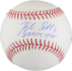 Blake Snell Tampa Bay Rays Signed Baseball with « 2018 AL CY Young » Inscription