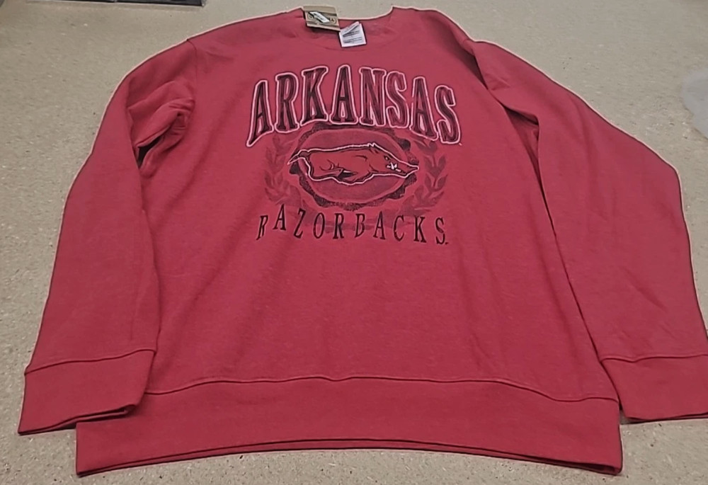 NCAA Arkansas Razorbacks Sweatshirt Size M Red *511-19
