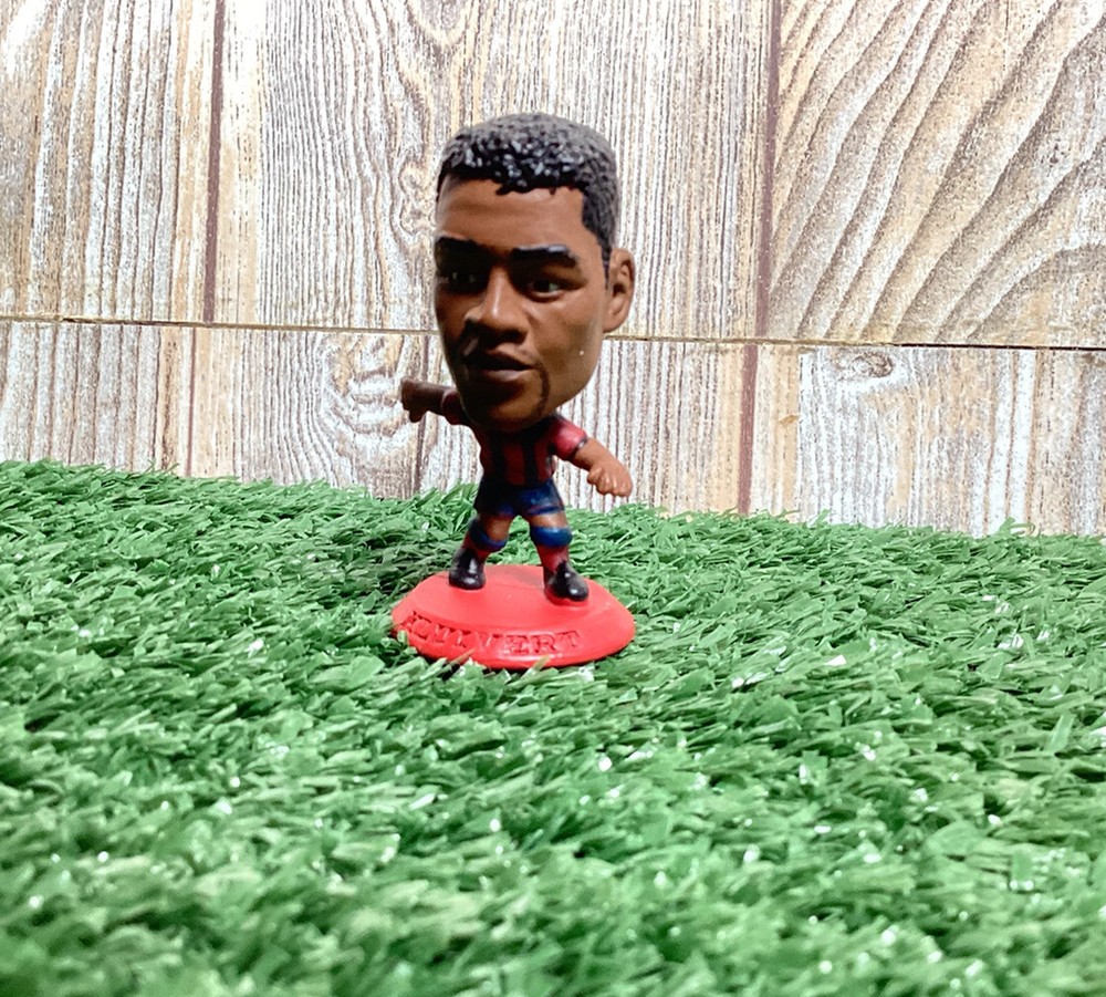 Corinthian Microstars Patrick Kluivert Barcelona Figure – MC062 – Red Base