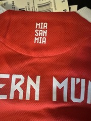 NEW $150 Adidas FC Bayern Munich 25/26 Home Authentic Jersey Red JJ2144 Size M