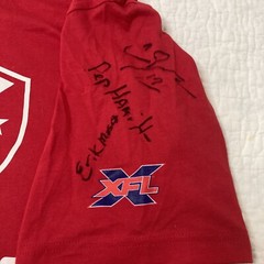 Men’s XFL 2020 Season Ticket Holder DC Defenders T-shirt Signed Canvas XL