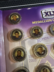 🏈 2005 Star Tribune Minnesota Vikings Medallion Collection – 22 Complete 🏈
