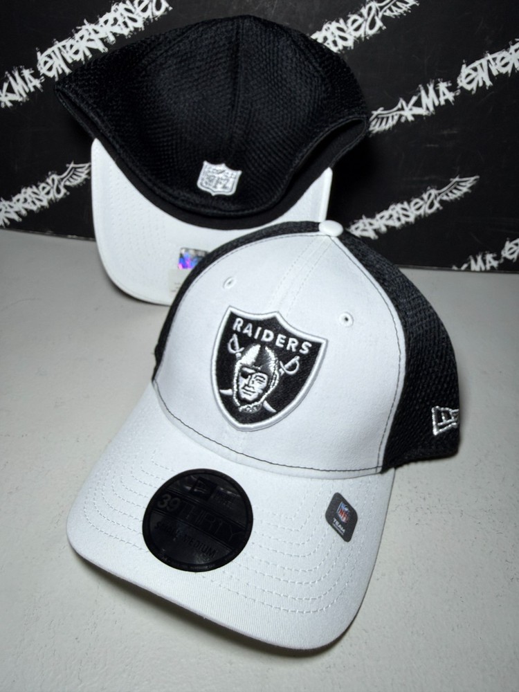 NWT New Era 39Thirty Las Vegas Oakland Raiders Neo White Black Flex Fit Hat MENS