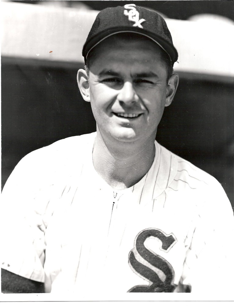 TED GRAY CHICAGO WHITE SOX , BLACK AND WHITE 8 X 10 PHOTO !!