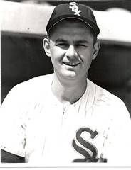 TED GRAY CHICAGO WHITE SOX , BLACK AND WHITE 8 X 10 PHOTO !!