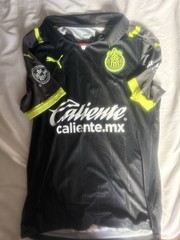 Puma Men’s Medium Chivas De Guadalajara 2021/22 Away Black Soccer Jersey