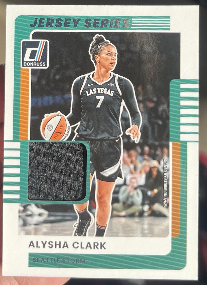 2025 Panini Donruss WNBA – Jersey Series Alysha Clark #58 (MEM)