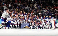 US MENS HOCKEY OLYMPIC GOLD MEDAL 8X10 PHOTO USA TEAM PHOTO