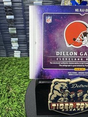 2025 Panini Origins – Rookie Jumbo Patch Autographs Dillon Gabriel #RJJ-DGL (AU,
